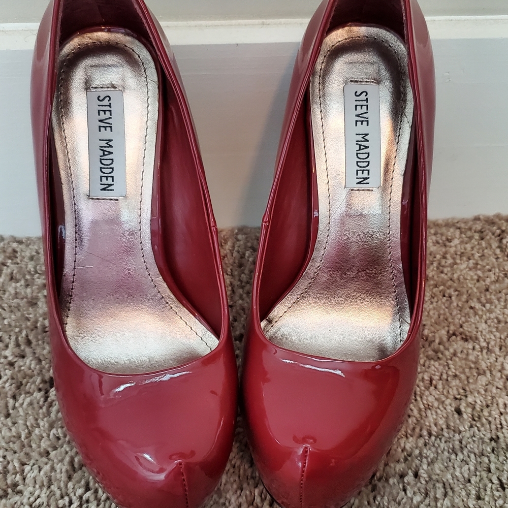Burgundy Steve Madden